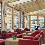 Pop-up Living Zell Am Hotel 4*