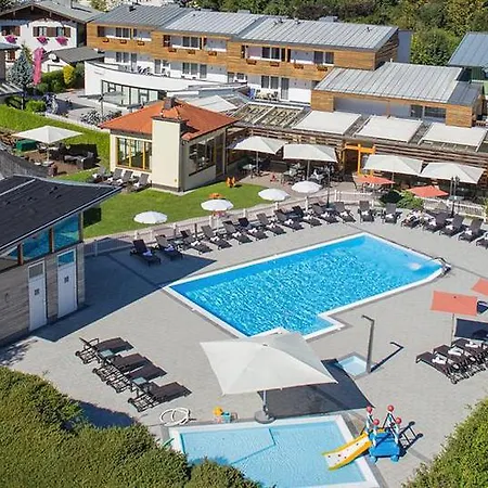 מלון Pop-up Living Zell Am 4*