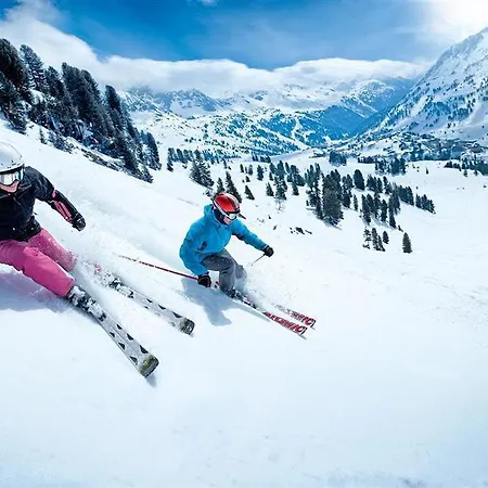 Szálloda Pop-up Living Zell Am