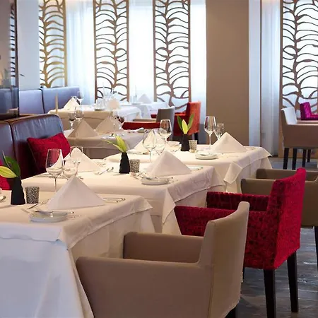 Pop-up Living Zell Am فندق زيل أم سي
