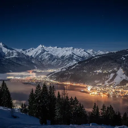 Pop-up Living Zell Am Szálloda