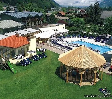 Pop-up Living Zell Am 호텔