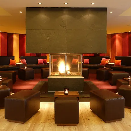 Pop-up Living Zell Am Hotel