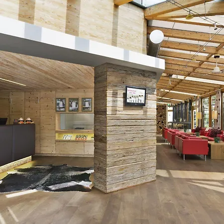 Pop-up Living Zell Am 호텔 4*