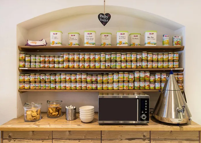 ホテル Pop-up Living Zell Am ツェル アム ゼー