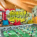 Отель Pop-up Living Zell Am Целль-ам-Зе