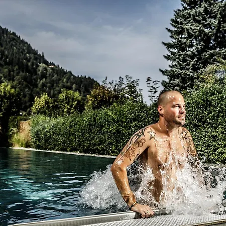 Pop-up Living Zell Am 4* Целль-ам-Зе