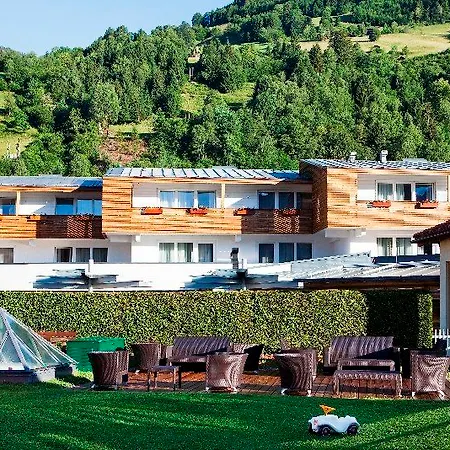 Hotell Pop-up Living Zell Am 4*
